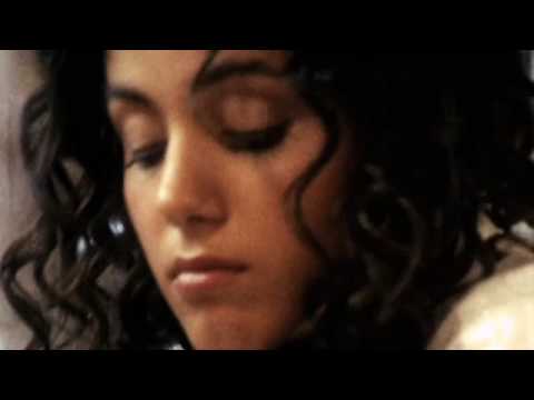 Katie Melua: bellas canciones, bella ella (un gran calmante para un día triste)